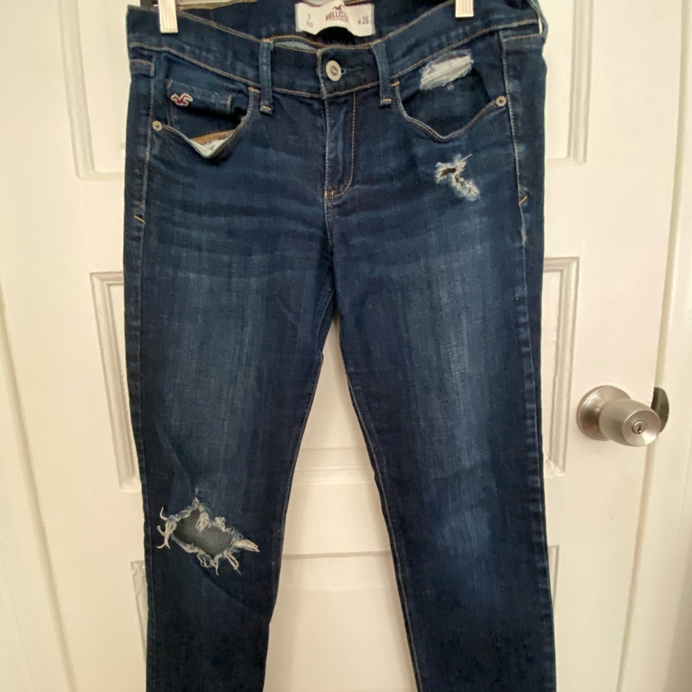 Hollister ripped skinny jeans